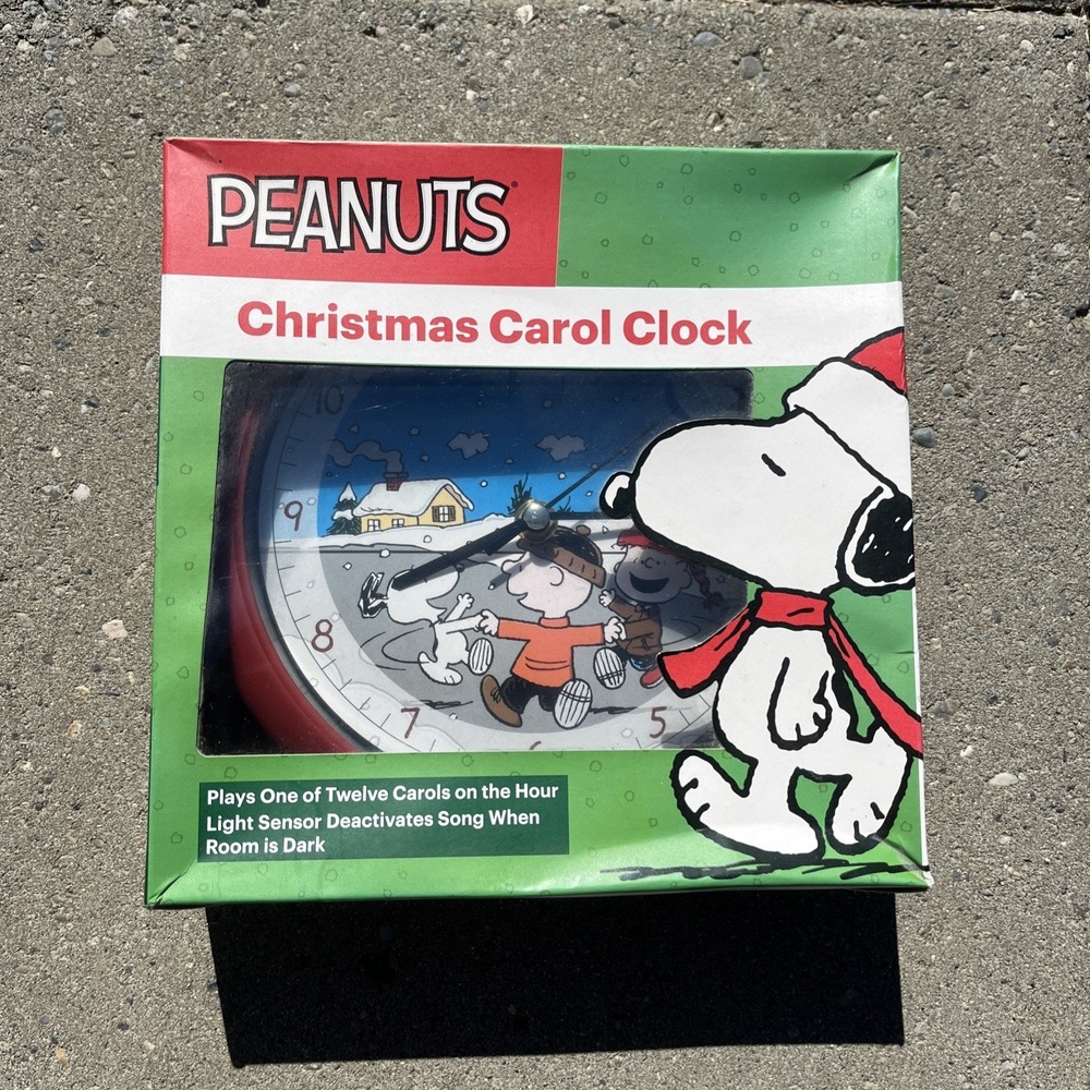 Peanuts Christmas Carol Clock 12 Songs NEW NIB Snoopy